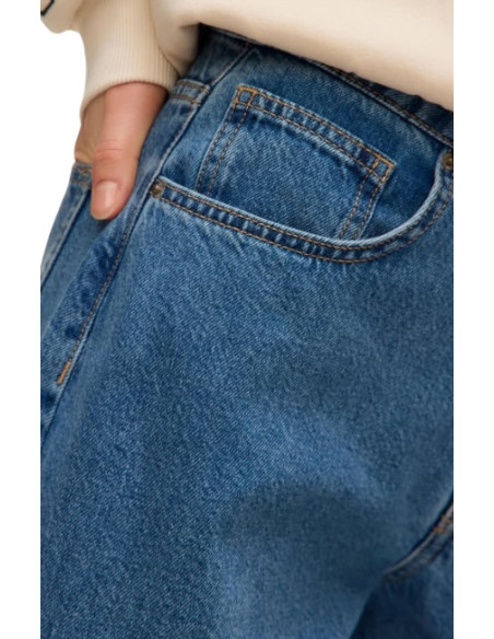 Jeans barrel