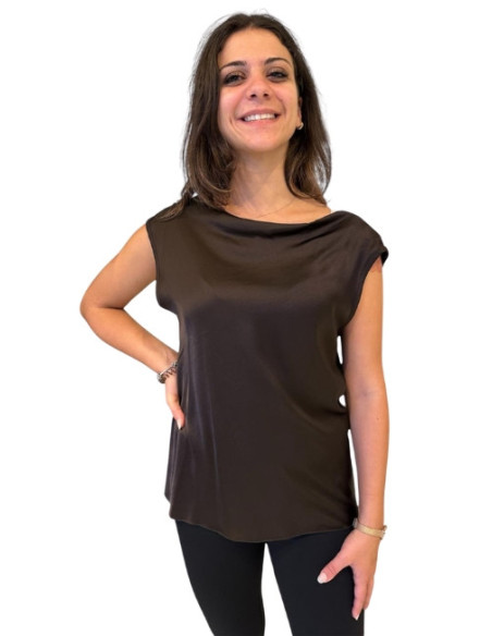 Top smanicato scollo a V sul retro