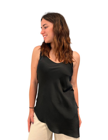 Top asimmetrico NERO