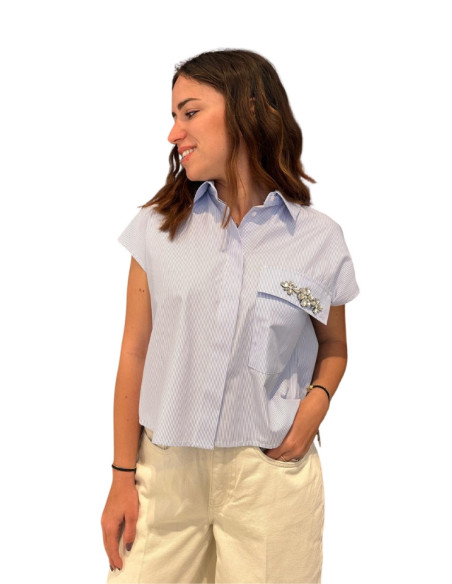 Camicia boxy rigata con cristalli