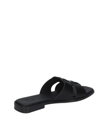 Oh My Sandals 5823: Sandali Bassi ciabattinain Pelle Nera da Donna