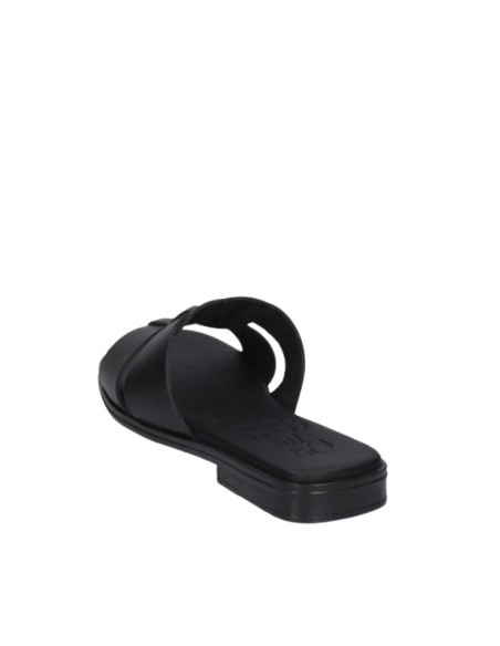 Oh My Sandals 5823: Sandali Bassi ciabattinain Pelle Nera da Donna