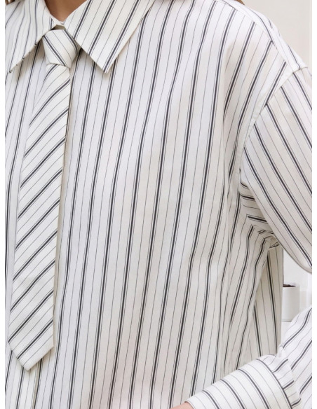 Camicia Donna Rigata Bianco/Nero con Cravatta | Vero Moda