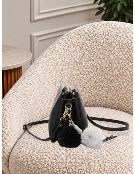 Borsa a Tracolla Nera con Charm Peluche | Mimi-Muà