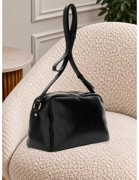 Camera Bag Nera Lucida con Fibbia Dorata | CaféNoir