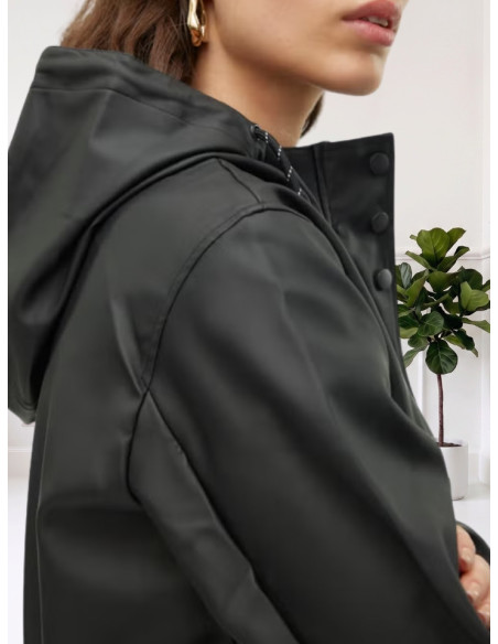Giacca Impermeabile Cerata Nera Donna | Vero Moda