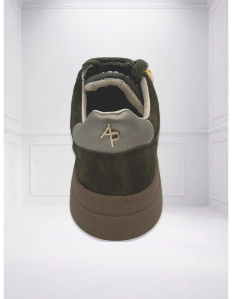 Sneakers Scamosciate Verdi con Charm | Apepazza