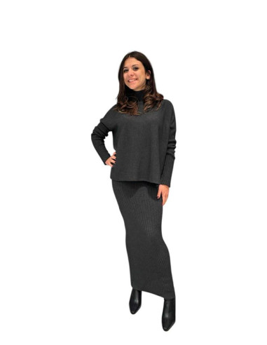 Completo_in_maglia_lupetto_longuette_1.png