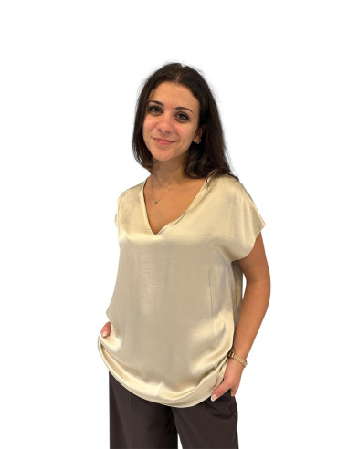 Blusa_scollo_a_V__3.png
