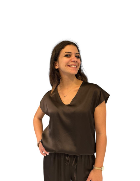 Blusa_scollo_a_V__4.png