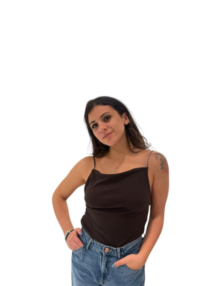Top in jersey con cristallini