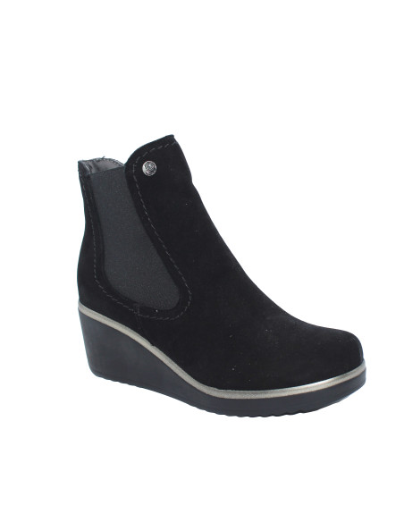 Tronchetto Scamosciato Nero con Zeppa Pitillos | Glamour Shop