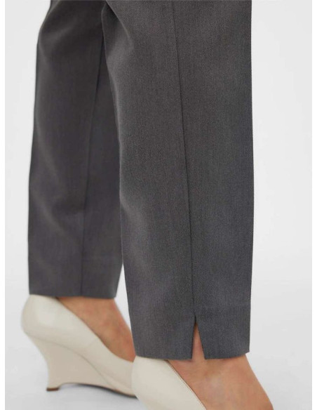 Pantalone gamba stretta