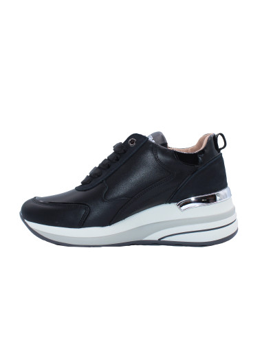 Sneakers_borchiette_tonde_zip_laterale_3.png