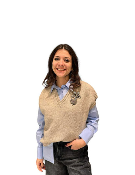 Gilet_scollo_V_con_applicazioni_0.png