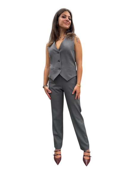 Pantalone_gamba_dritta_con_elastico_vita_2.png