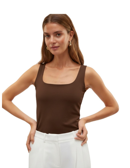 Top 2-in-1 Vero Moda Testa di Moro | Scollo Quadrato e Barchetta