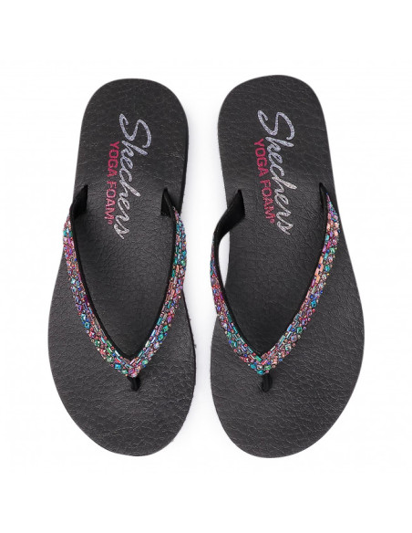 Skechers_meditation_-_SHINE_AWAY_2.png