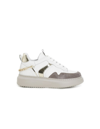 Sneakers_in_pelle_con_catena_dietro_e_decoro_Cafènoir_0.png