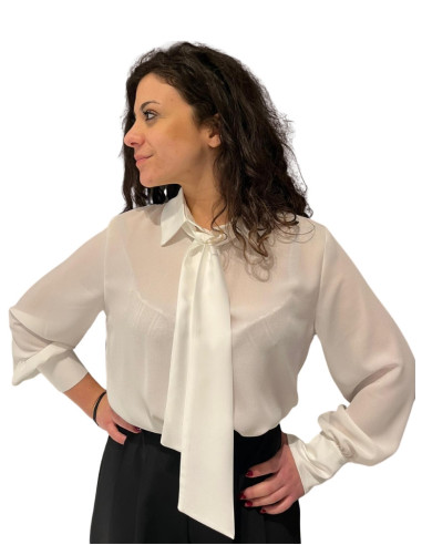 Blusa Elegante Donna con Fiocco al Collo Latte | Look Chic