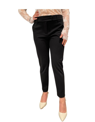 Pantalone gamba stretta nero donna elegante Milano