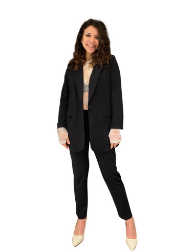 Pantalone gamba stretta nero donna elegante Milano