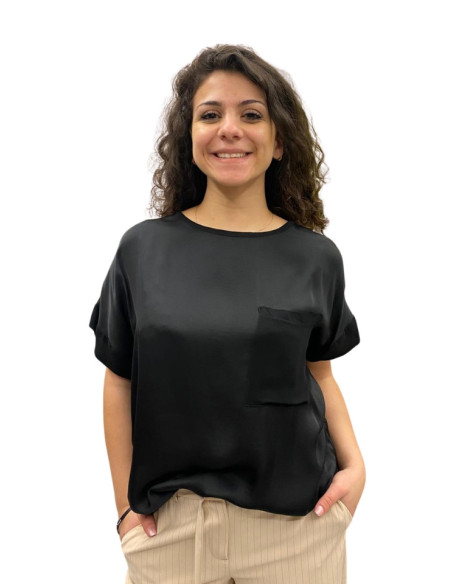 T-shirt Zahjr Nera in Raso Effetto Seta con Taschino
