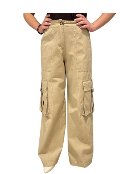 Pantalone cargo donna camel largo con tasche laterali